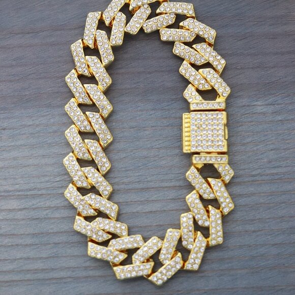 15mm 8inches Cuban Ice Curb Diamond Chain Gold Plated Bracelet with Rhinestones - Picture 2 of 4